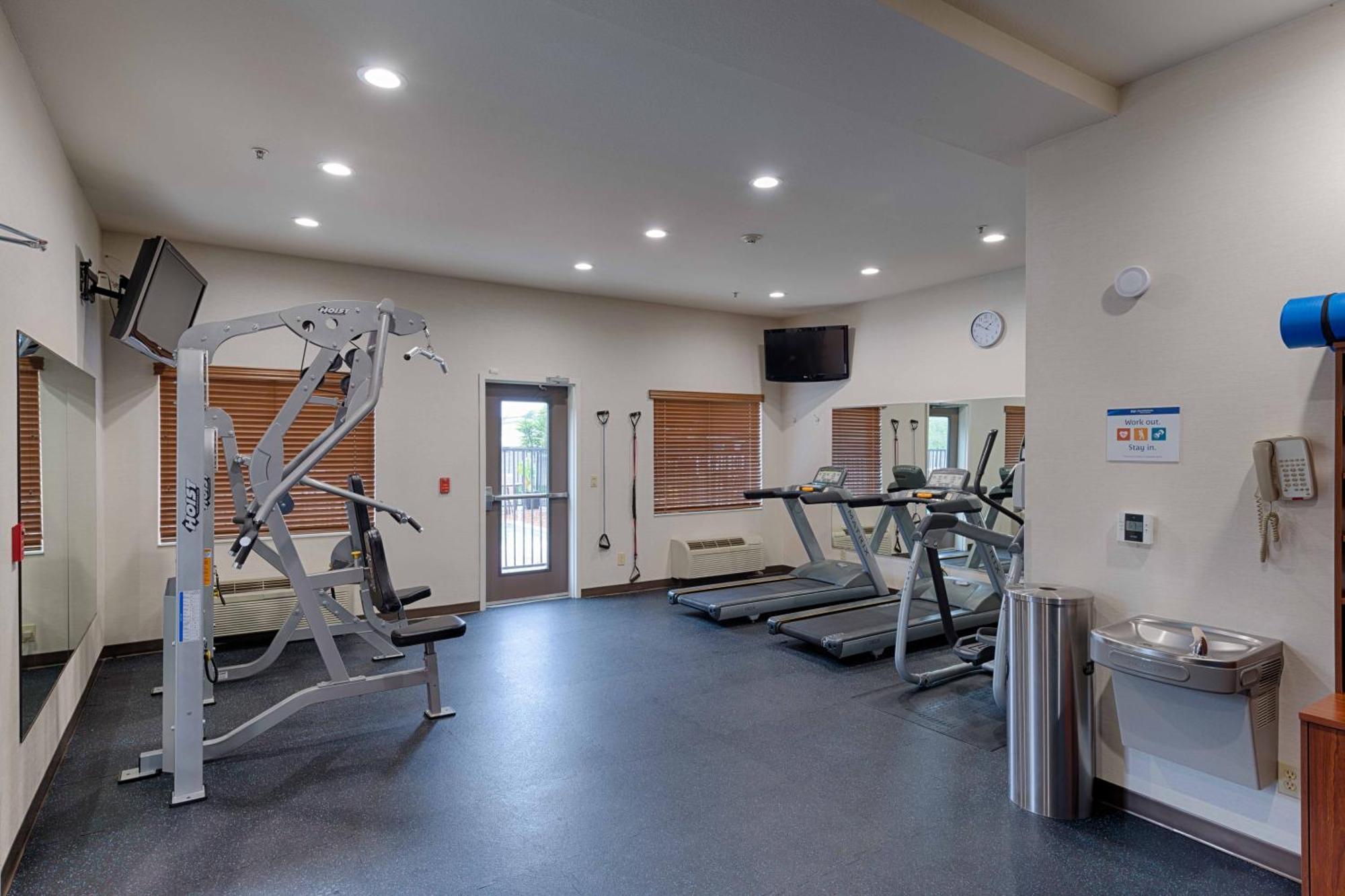 Best Western Plus Delta Inn & Suites Oakley Εξωτερικό φωτογραφία