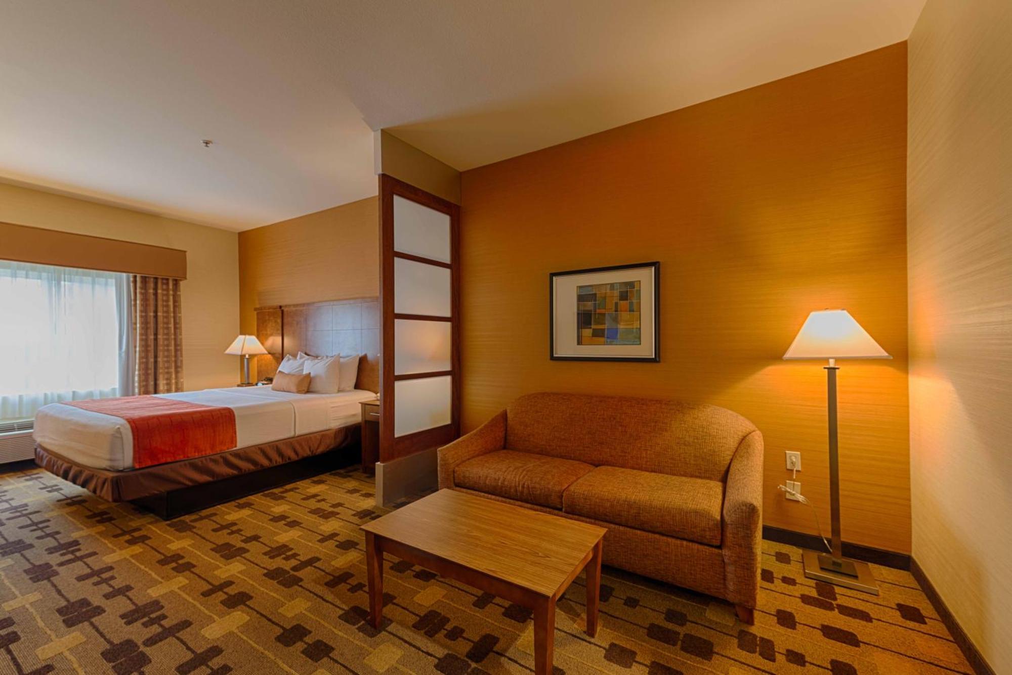 Best Western Plus Delta Inn & Suites Oakley Εξωτερικό φωτογραφία